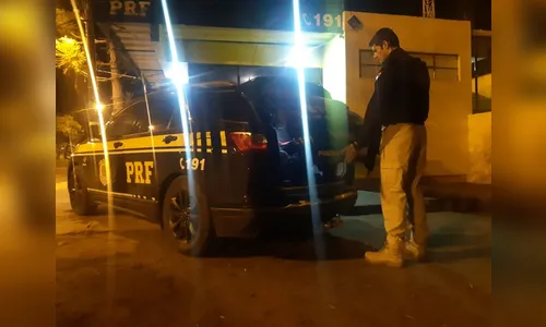 PRF detém foragido com mandado de prisão em aberto por estupro de vulnerável