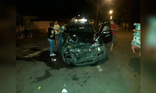 Colisão entre veículos deixa homem ferido em Rolândia