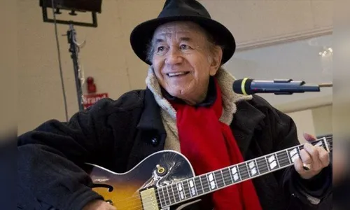 Cantor de 'La bamba', Trini Lopez morre vítima de Covid-19