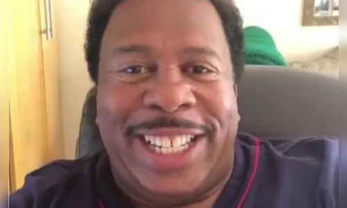 Ator de 'The Office' compartilha mensagens racistas que recebeu