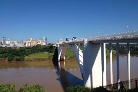 Mulher é presa tentando vender um bebê na Ponte da Amizade