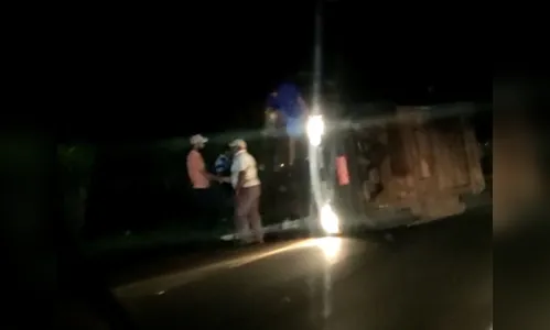 Samu atende acidente envolvendo van em Arapongas