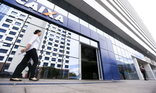 Caixa credita auxílio emergencial para 4,1 milhões nascidos em agosto