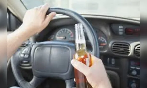 Motorista é preso por dirigir embriagado e com CNH vencida em Apucarana