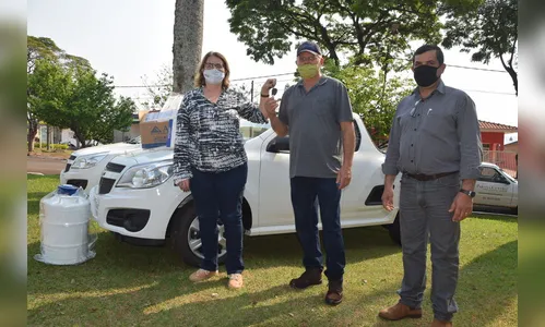 Ivaiporã recebe novo carro e insumos para serviço de inseminação artificial