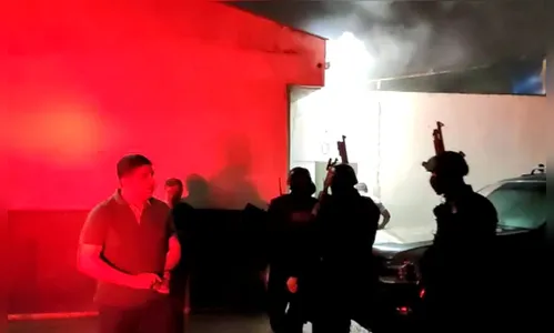 Bombeiros combatem incêndio na Cadeia Pública de Ibiporã; veja vídeo