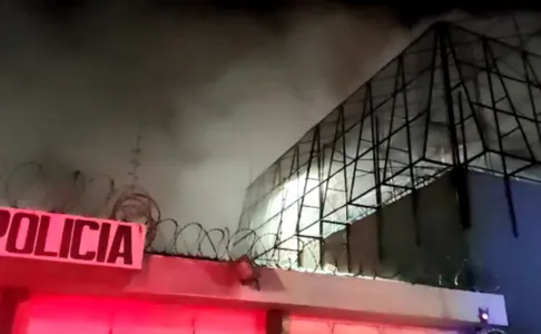 Seis presos morrem em rebelião e incêndio na Cadeia de Ibiporã