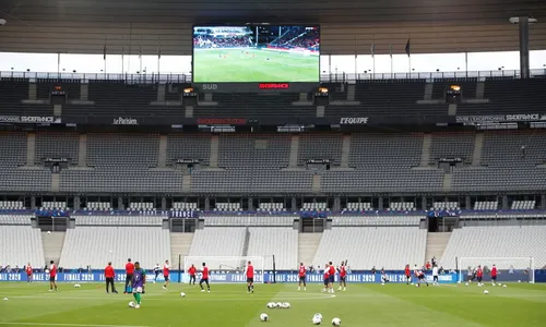 Federação muda jogo de abertura do Campeonato Francês