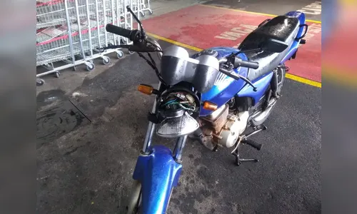 Motociclista fica ferido após bater na traseira de carro nesta manhã em Apucarana