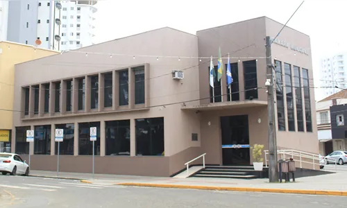 Justiça recomenda a volta das transmissões de sessões da Câmara Municipal