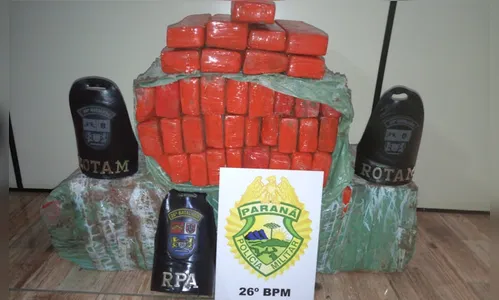 PM apreende 85 quilos de maconha na PR-239 em Reserva