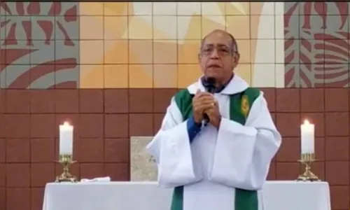 Padre diz que deseja morte dos fiéis que não estão indo à missa