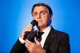 Bolsonaro critica proposta do Renda Brasil e diz que projeto está suspenso