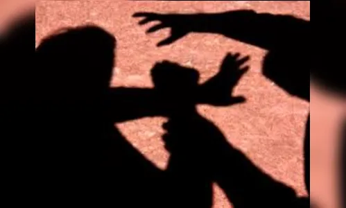 Homem é preso após ameaçar matar o irmão por causa de dívida