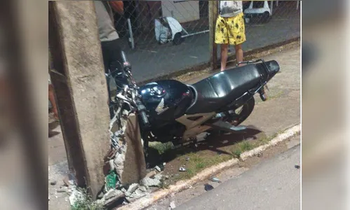 Motociclista morre após bater contra poste em Arapongas