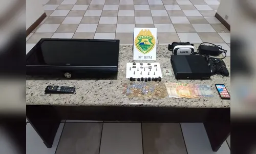 PM de Apucarana encontra drogas dentro de videogame