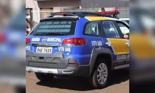 GM e PM de Arapongas revistam casa noturna na BR-369