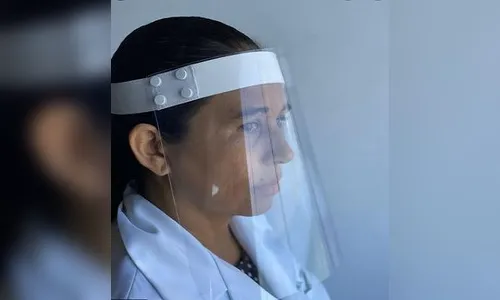 Teste indica que face shield protege menos que máscara