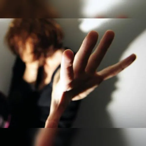 Homem embriagado é preso por violência doméstica, em Faxinal