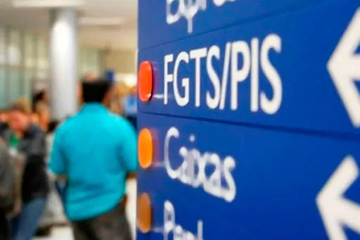 Governo fala em 'FGTS' para novos servidores