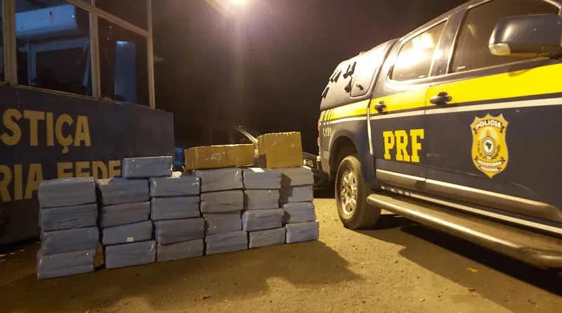 PRF apreende 1,3 tonelada de maconha durante a Operação Independência