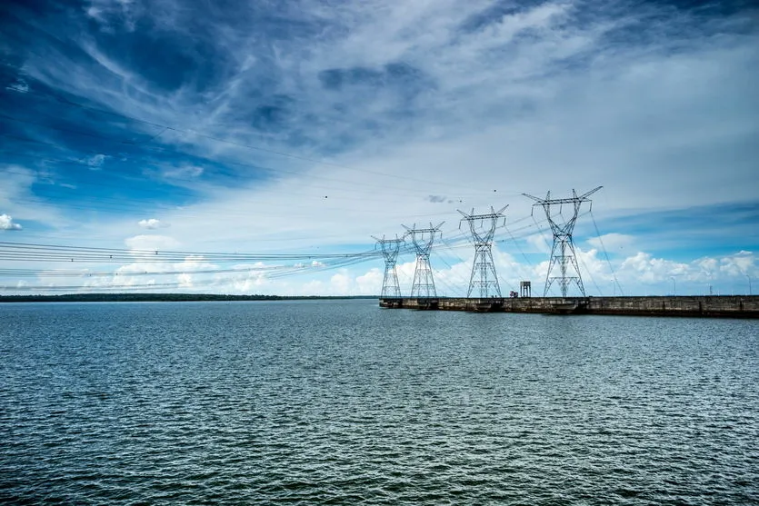 Itaipu e UEMS assinam parceria para construção de Laboratório de Fertilidade