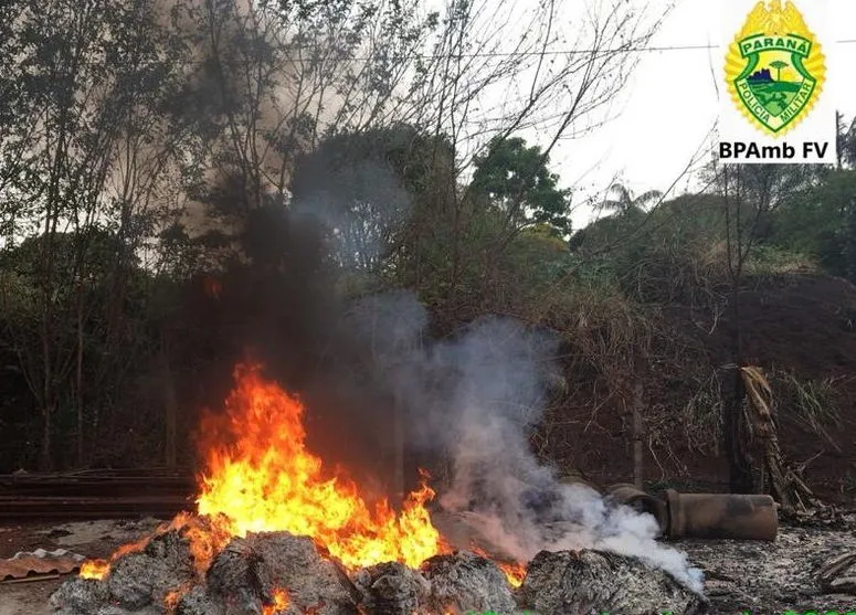 Apucaranense é detido após atear fogo em lixo de empresa