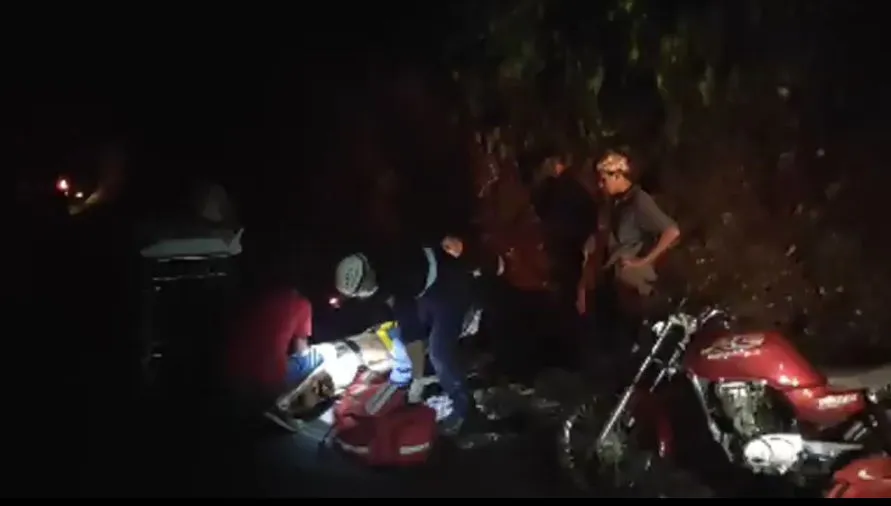 Motociclista fica ferido em acidente entre Jandaia e Bom Sucesso