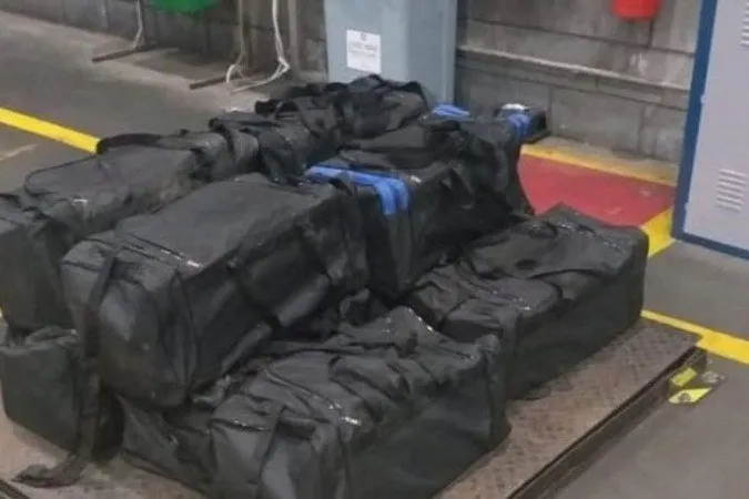 Após perseguições em SP Policia Federal apreende mais 1,3 tonelada de cocaína