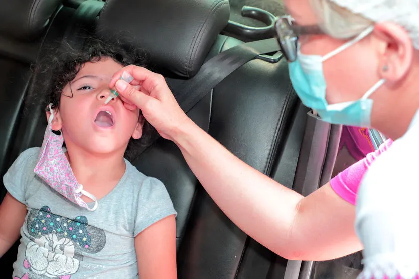 Apucarana imuniza mais de 500 crianças em drive-thru