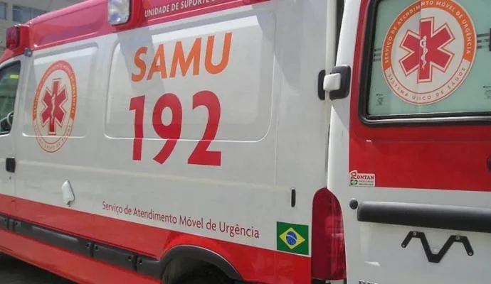 Samu atende acidente entre moto e caminhonete em Apucarana