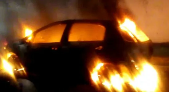 Homem é suspeito de atear fogo no carro da ex-mulher em Mauá da Serra