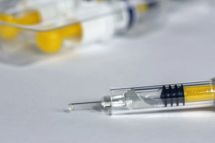 Rússia registra 'Epivac Corona', segunda vacina contra a Covid-19