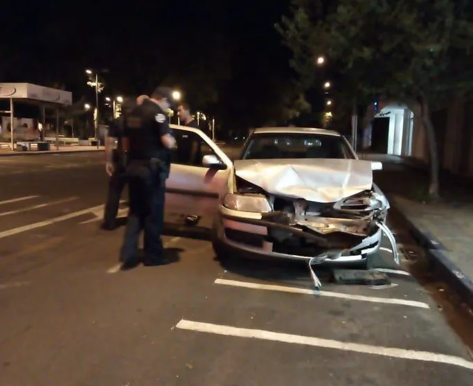 Motorista é preso após acidente em Arapongas