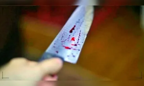 Mulher esfaqueia marido durante discussão em Maringá