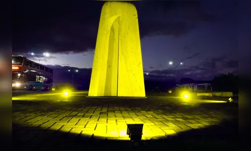 Usina de Itaipu adere ao Setembro Amarelo e ilumina atrativos