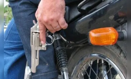 Em Ivaiporã, assaltante cai de moto roubada e abandona veículo