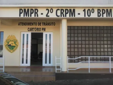 Motociclista tenta fugir da PM de Apucarana por estar com o escapamento adulterado