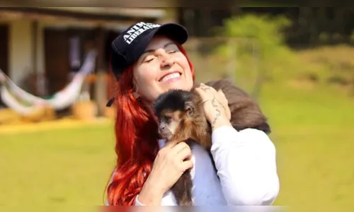 Animais abandonados e vítimas de maus tratos são resgatados por atriz