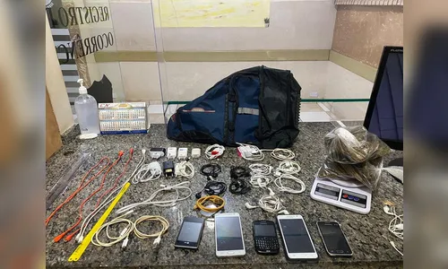 De novo: drogas são arremessadas no minipresídio de Apucarana