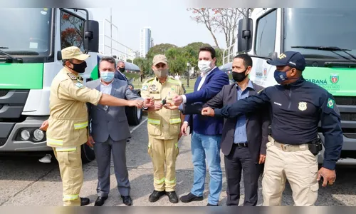 PRF participa de entrega de caminhões-pipa contra incêndios no Pantanal