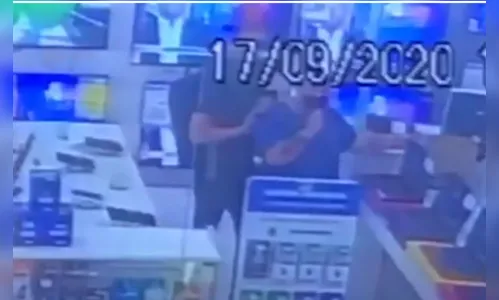 Casal furta notebook em loja no centro de Apucarana