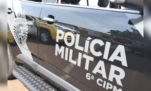 Mulher suspeita de tráfico é presa com cocaína e máquina de cartão de crédito