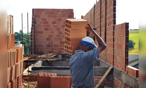 Taxa de desocupação cai no PR pela 1ª vez desde início da pandemia
