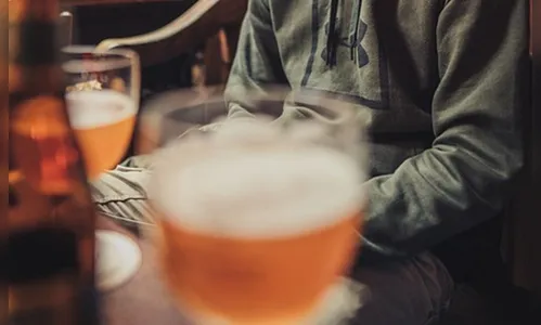 Mãe chama PM de Kaloré e denuncia que filha de 14 anos estava embriagada