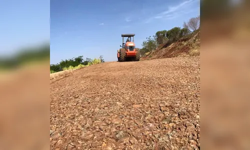 Prefeitura de Jandaia investe em estradas rurais