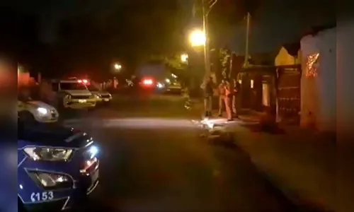 Jovem de 27 anos  é morto a tiros dentro de casa, em Sarandi