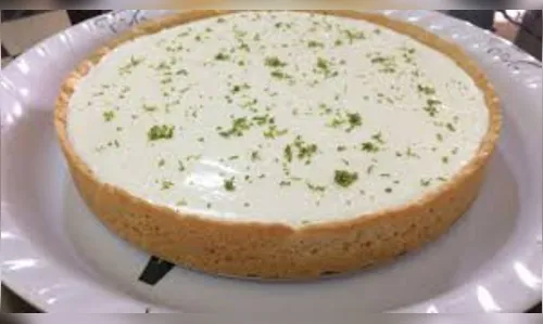 Saiba como preparar uma torta de limão com recheio cremoso