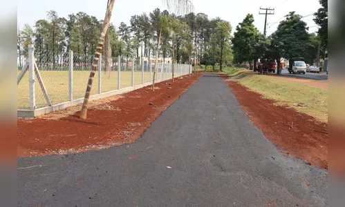 Pista de caminhada no entorno do Campo do Alvorada ganha melhorias