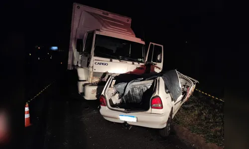 Caminhão de Apucarana se envolve em acidente com três mortes